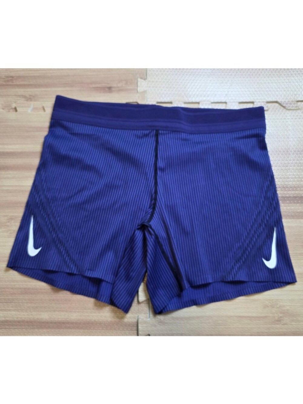 Nike Women’s AeroSwift ADV 1/2-Length Compression Running Tights Size XL FN3271
